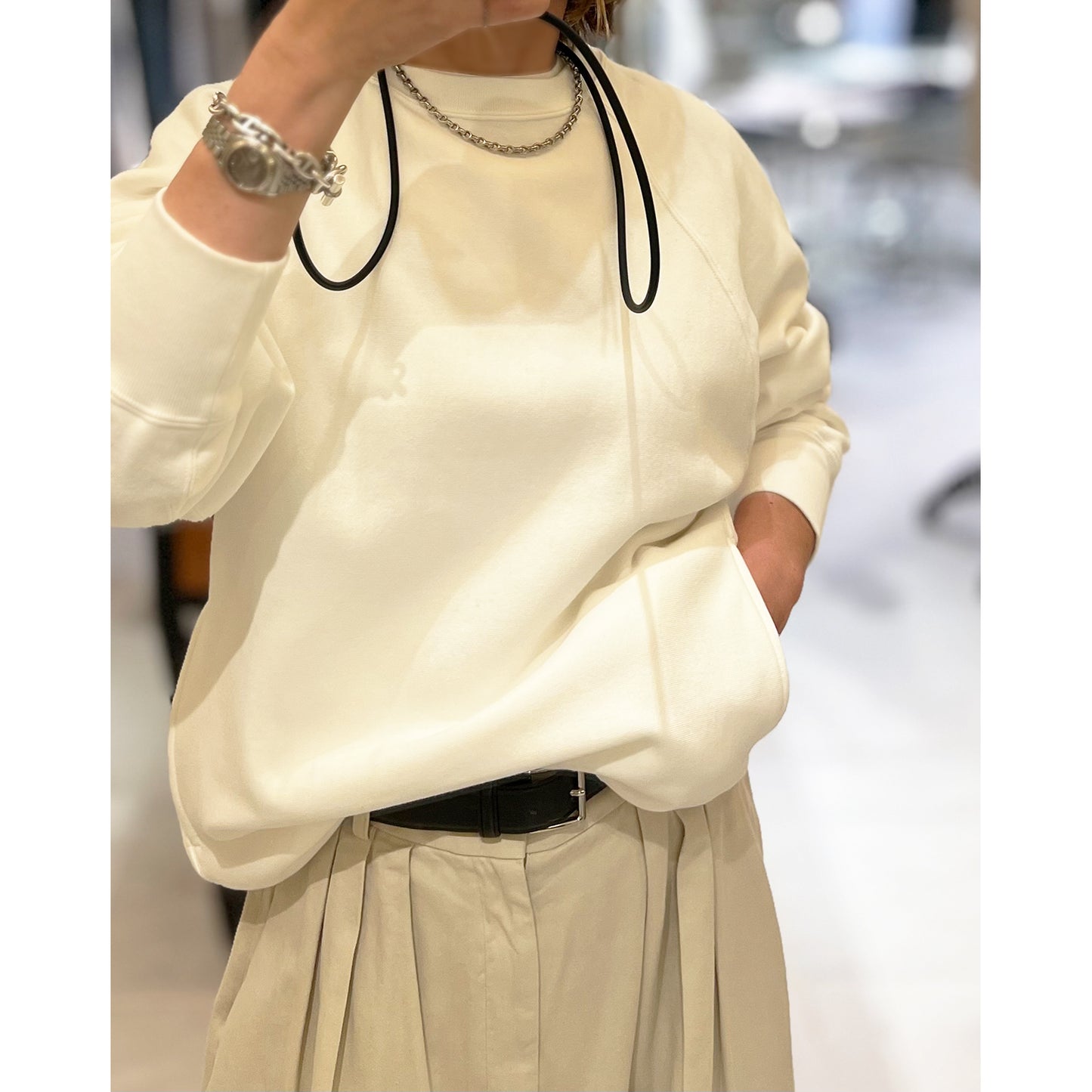 BATONER/ JUMBERCA URAKE CREW NECK