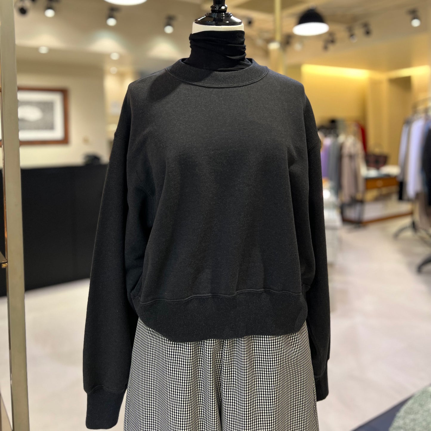 LOEFF/COTTON CROPPED SWEAT