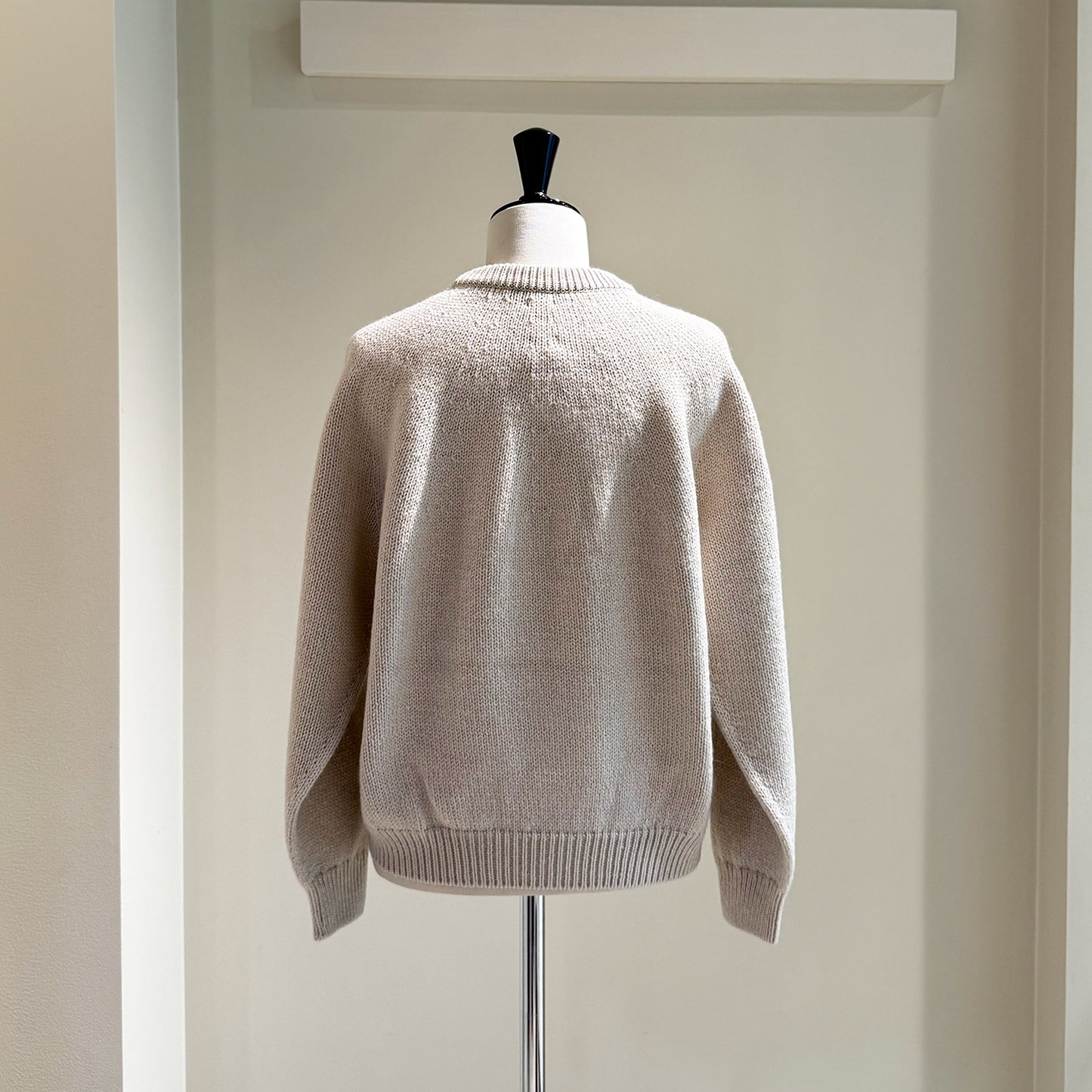 BATONER/SPREAD TENJIKU CREW NECK