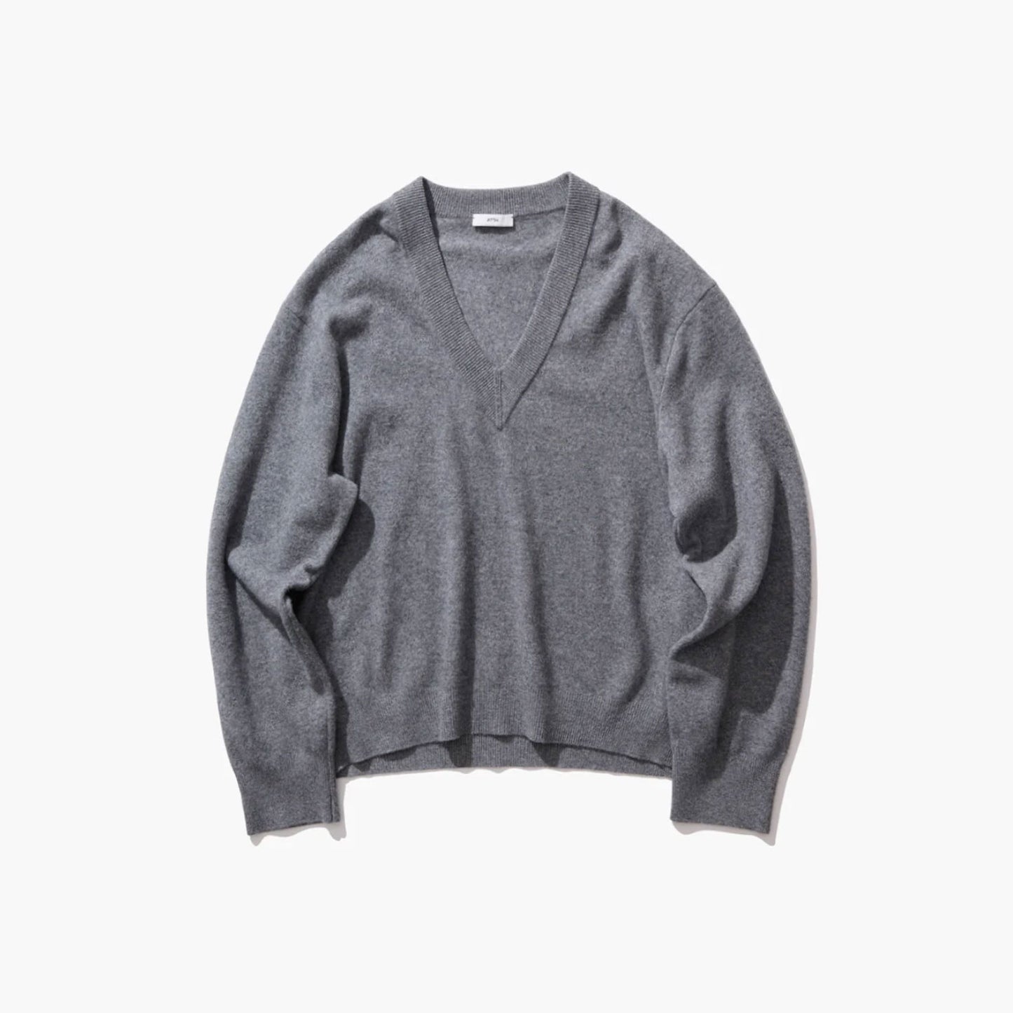 ATON|MERINO COLLEGE KNIT V-NECK SWEATER