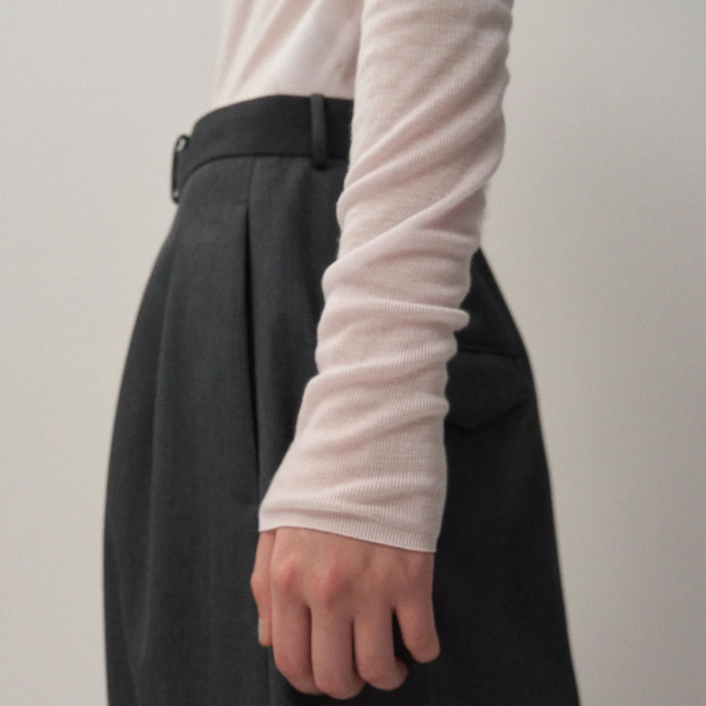 ATON|SILK BLENDED CIRCULAR RIB TURTLENECK SWEATER
