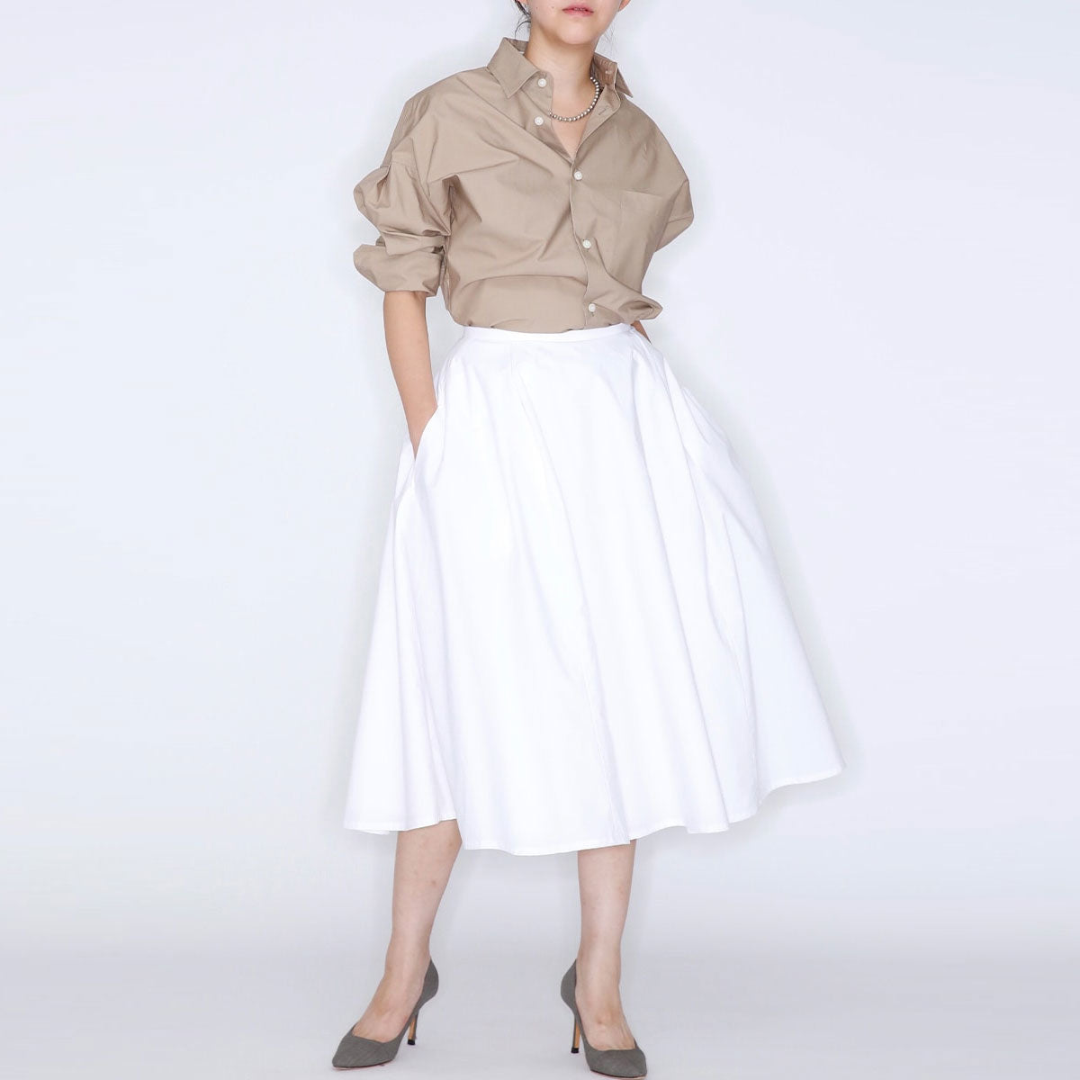 MADISONBLUE/TUCKED MI-MOLLET FLARE SKIRT