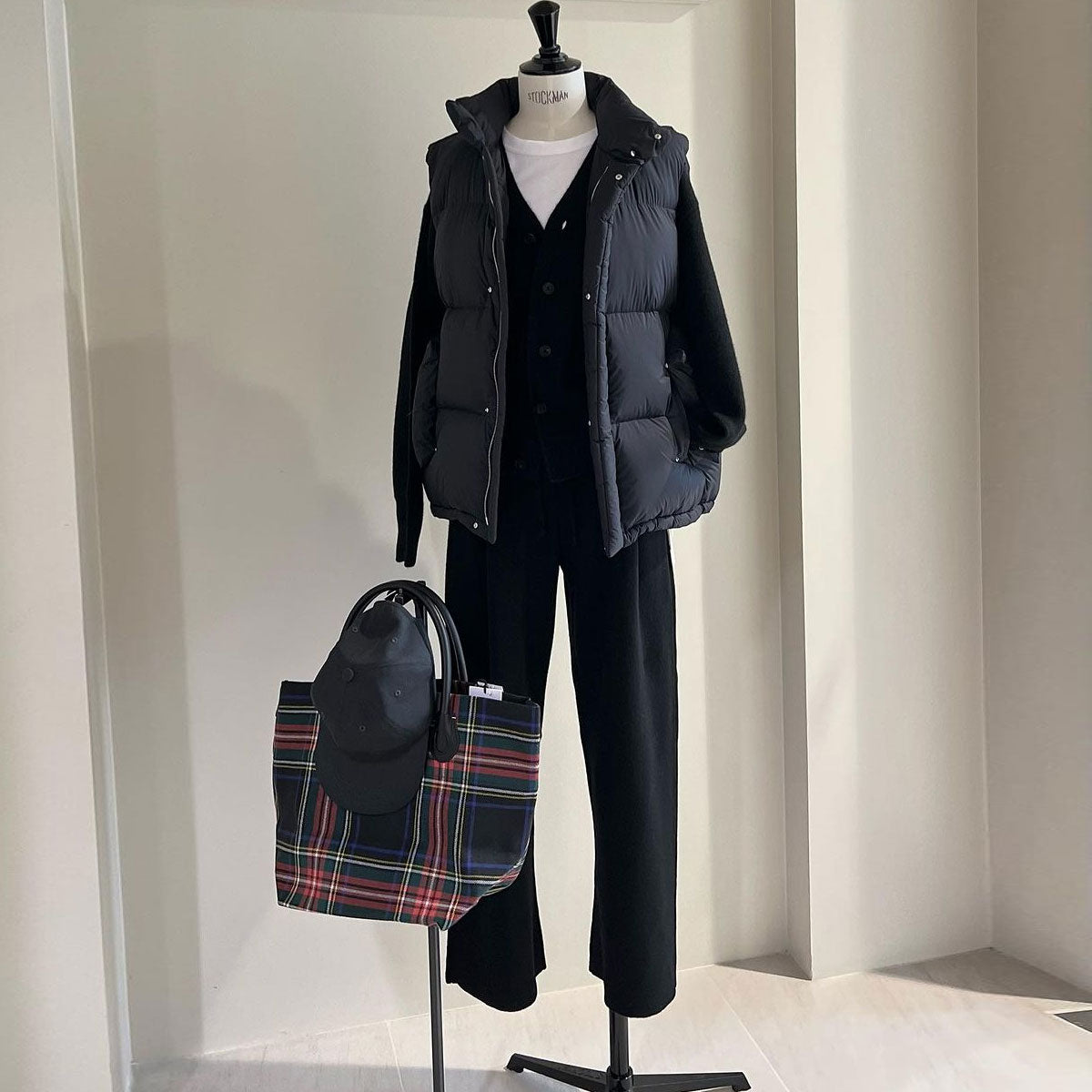 AURALEE/SUPER LIGHT NYLON RIPSTOP DOWN VEST