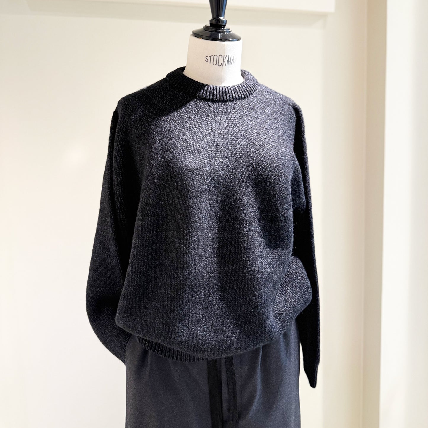 BATONER/SPREAD TENJIKU CREW NECK