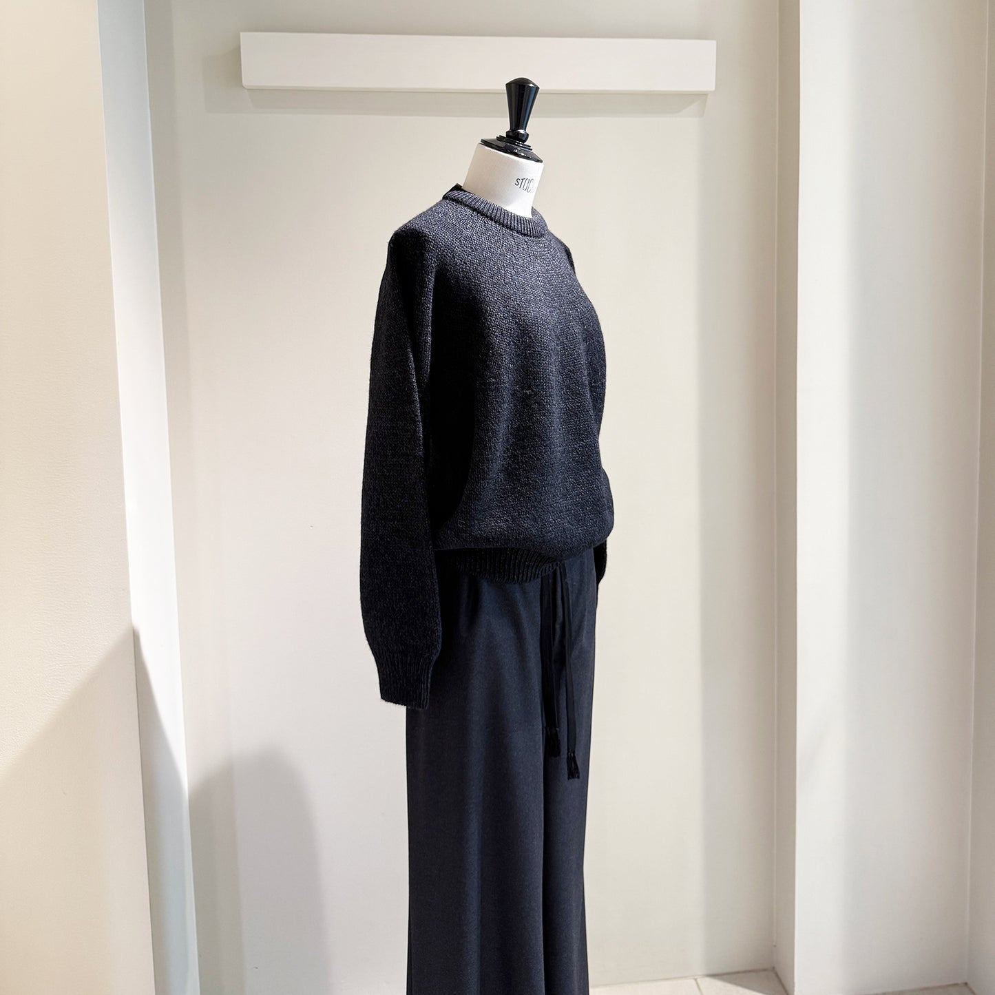 BATONER/SPREAD TENJIKU CREW NECK