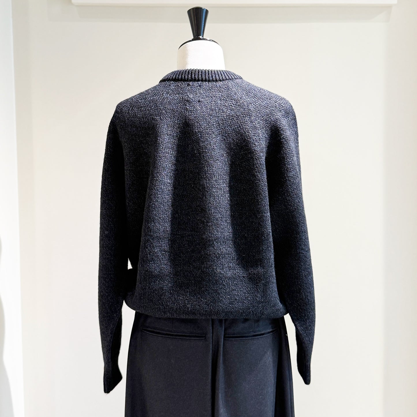 BATONER/SPREAD TENJIKU CREW NECK