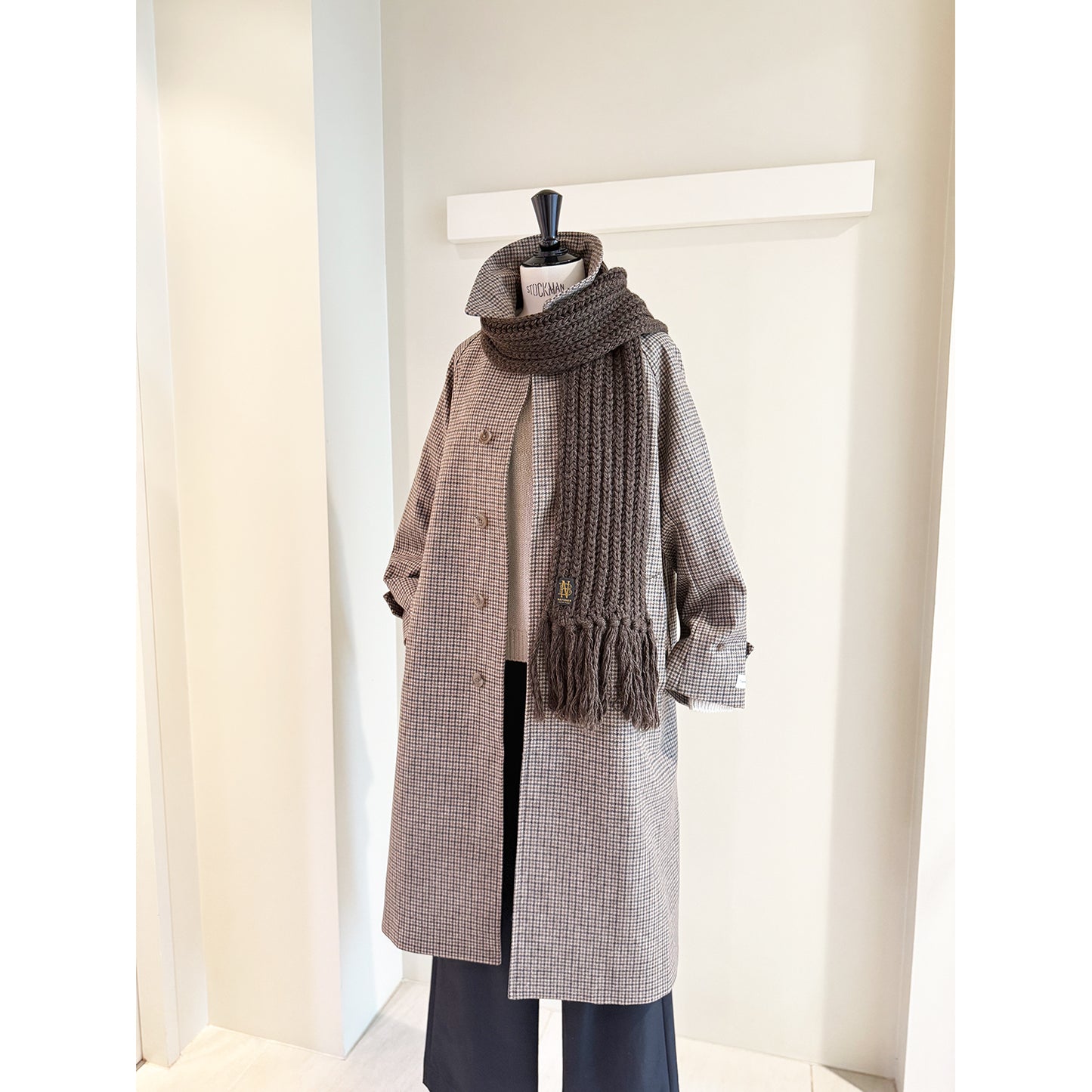 BATONER/FRINGE MUFFLER SHORT