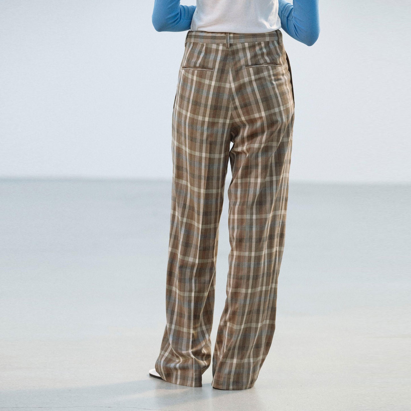 AURALEE/SUPER FINE TROPICAL WOOL CHECK TWO-TUCK SLACKS