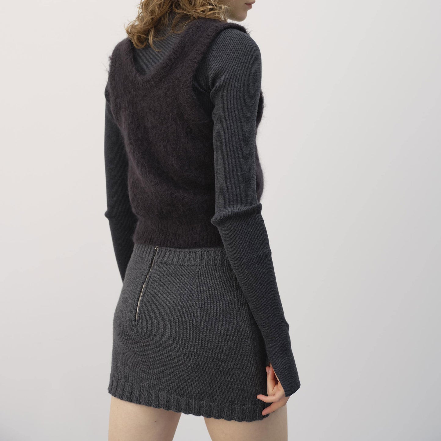 AURALEE/WOOL SOFT CORD KNIT MINI SKIRT