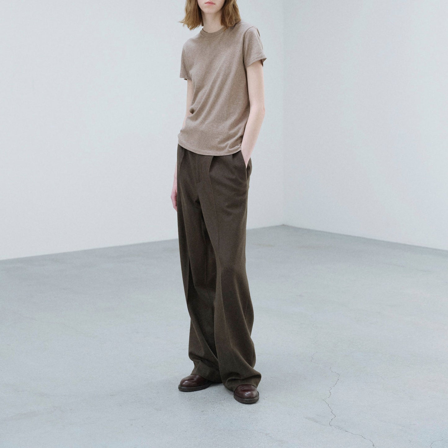 AURALEE/SEAMLESS CREW NECK TEE
