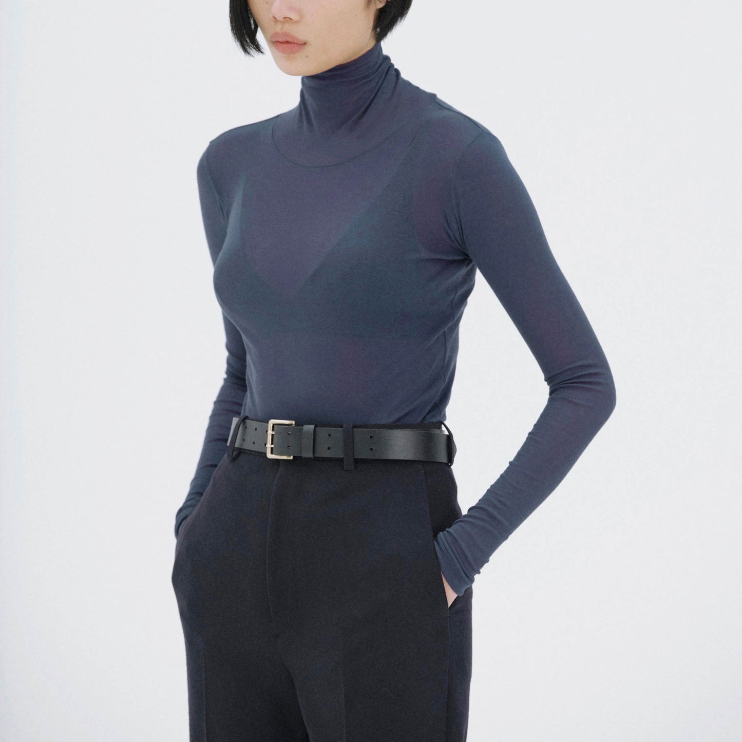 AURALEE/SUPER HIGH GAUGE SHEER RIB TURTLE NECK L/S TEE
