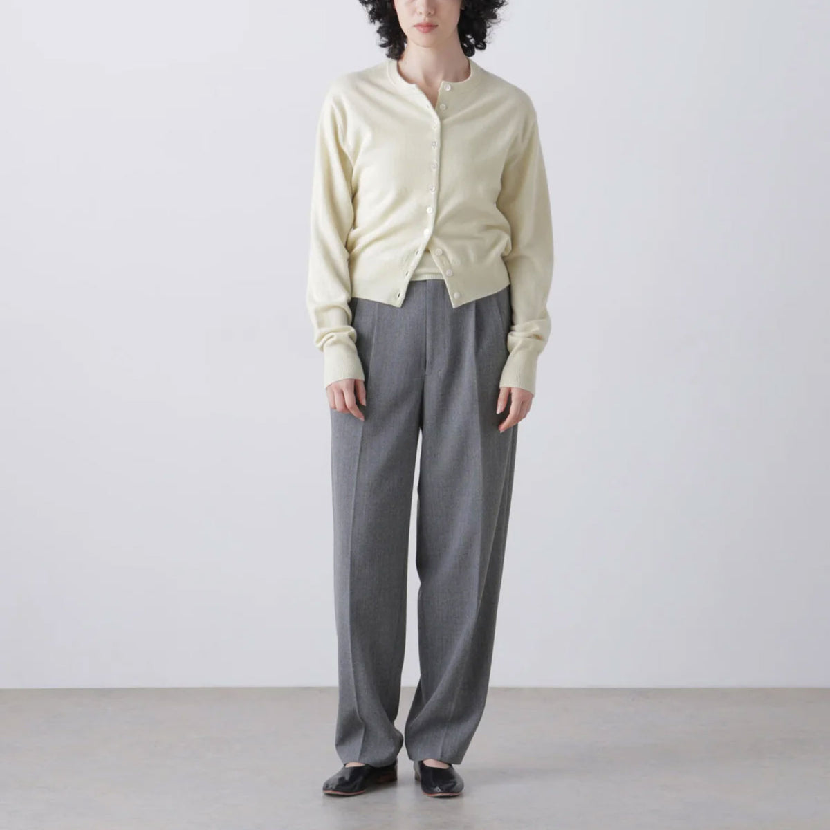 YLEVE/ROUGH WOOL TROUSERS